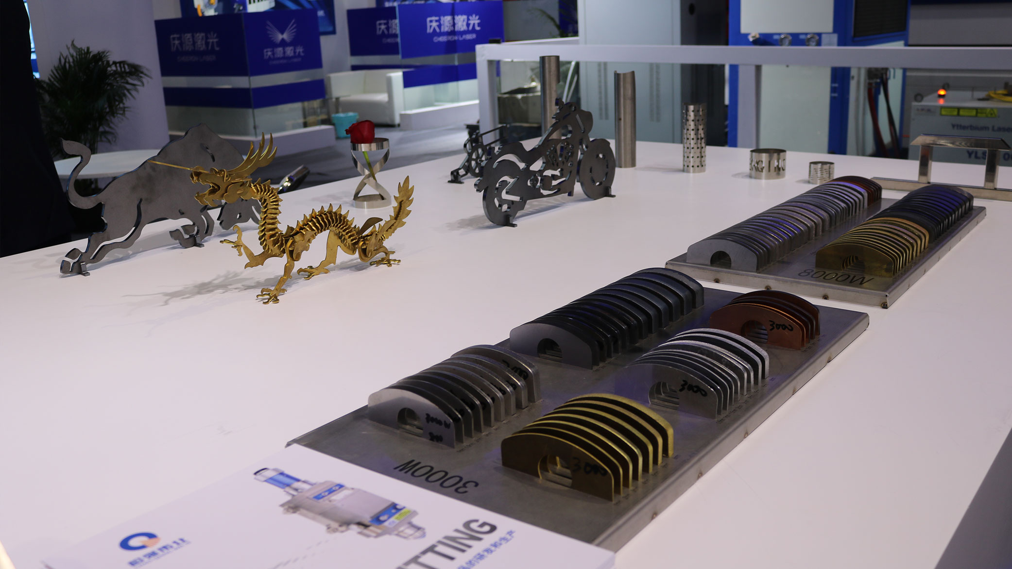 使用光纖激光切割機切割厚金屬板的注意事項